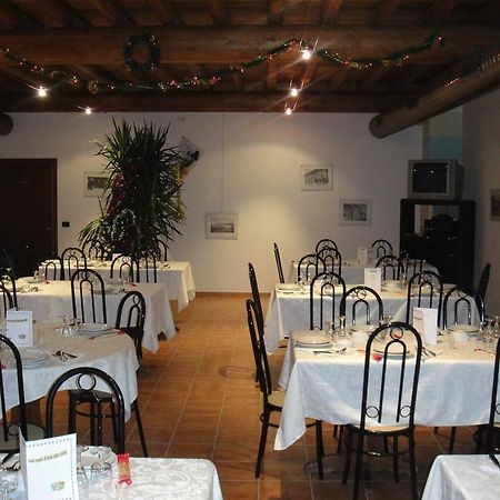 Agriturismo La Rasdora Porto Mantovano Dış mekan fotoğraf