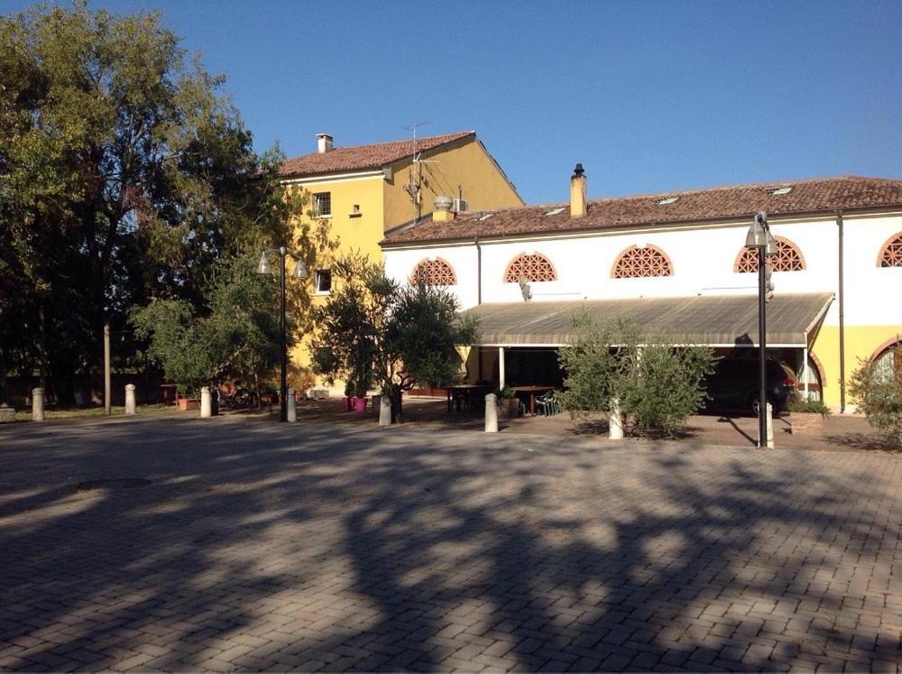 Agriturismo La Rasdora Porto Mantovano Dış mekan fotoğraf